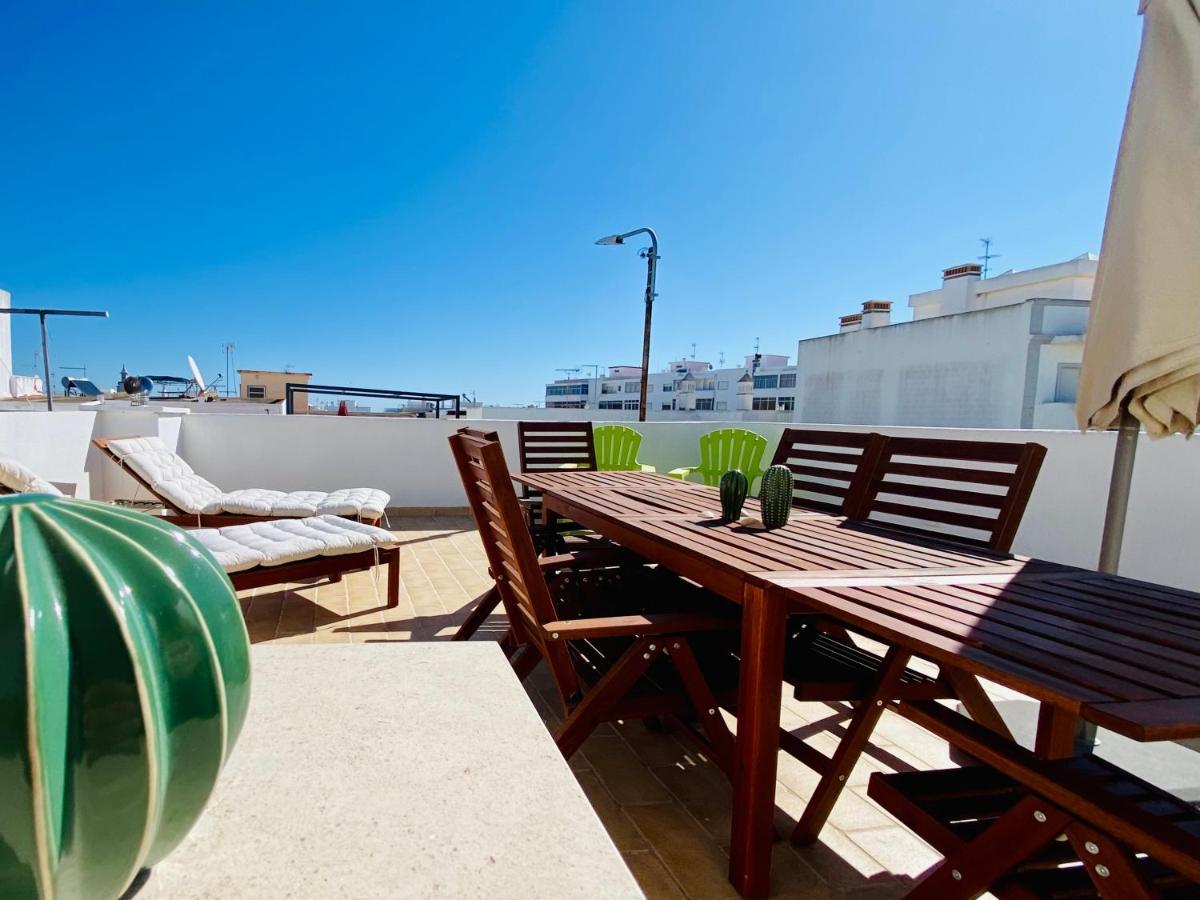 Tia Anica House I - Apartment With Terrace In Central Fuseta Beach Village Eksteriør billede