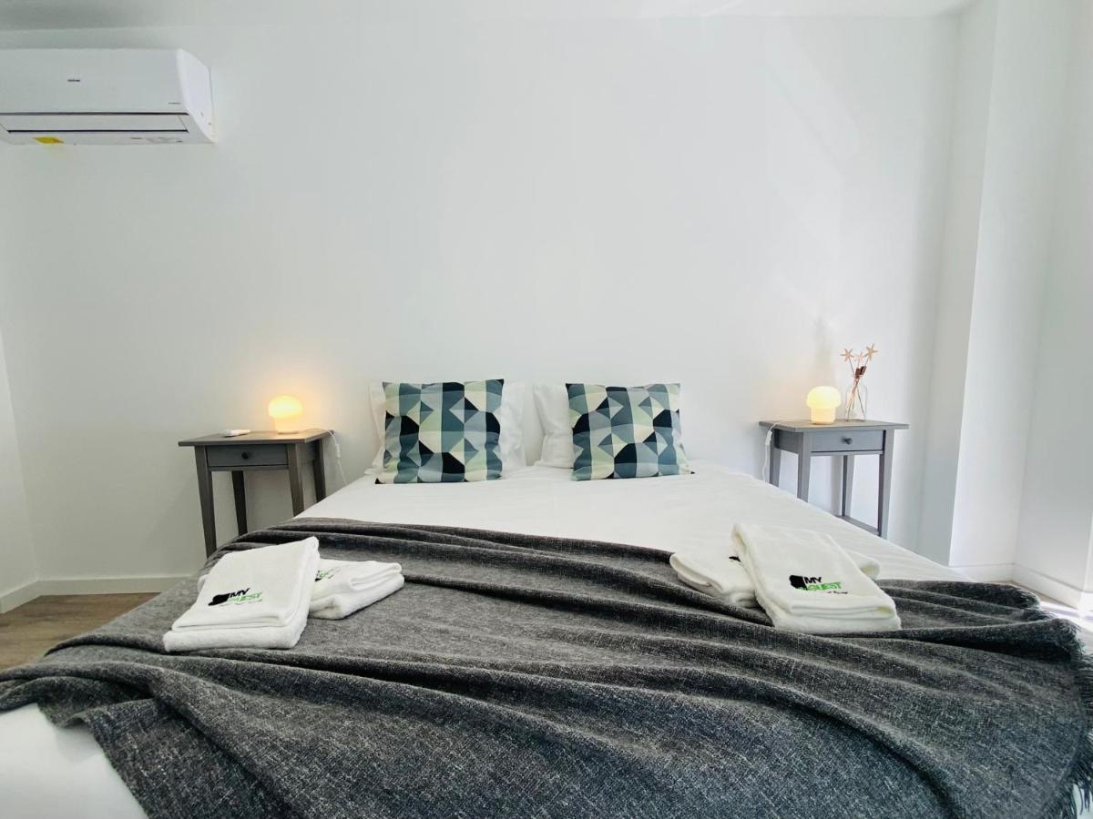 Tia Anica House I - Apartment With Terrace In Central Fuseta Beach Village Eksteriør billede