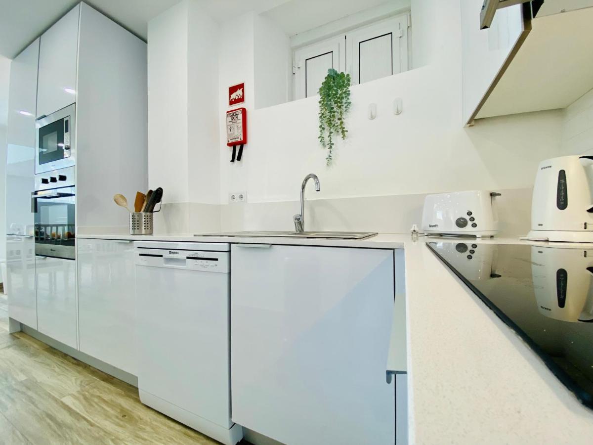 Tia Anica House I - Apartment With Terrace In Central Fuseta Beach Village Eksteriør billede